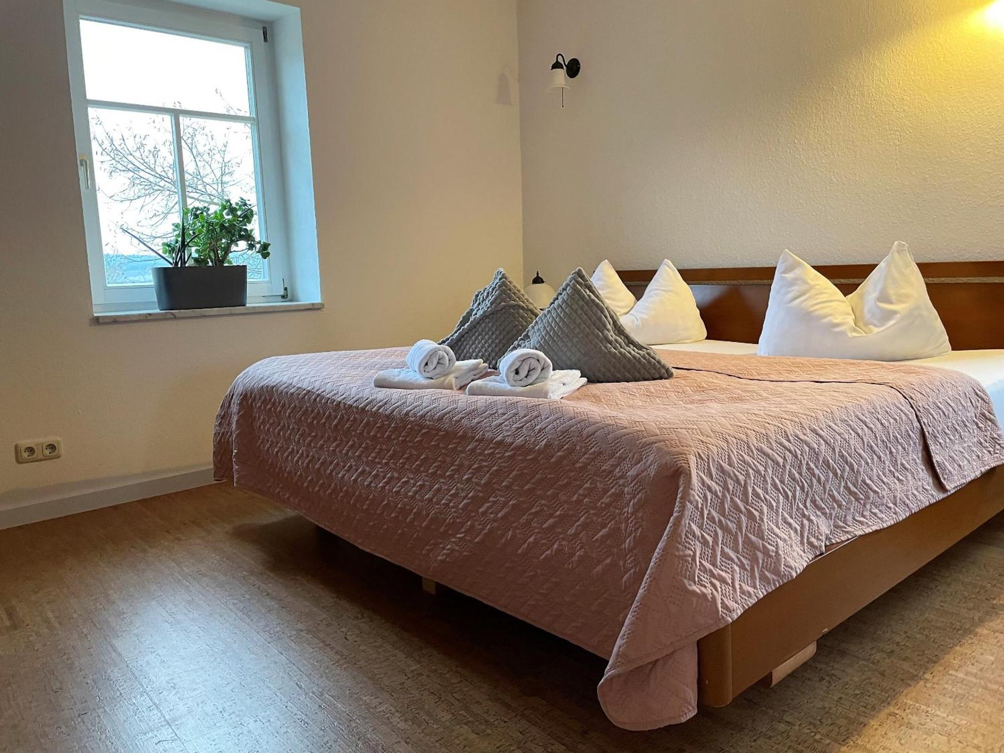 Hotel & Restaurant Schloss Weissenburg Uhlstädt Cameră foto